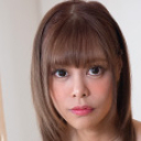 綾波リオ 配達員を玄関で喰っちゃう淫乱妻